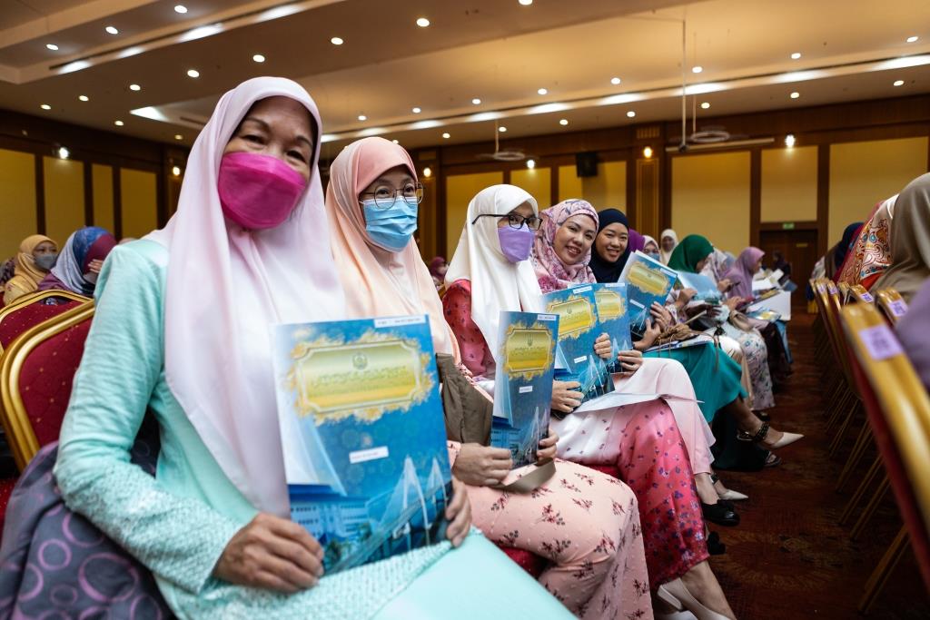 504 Granted Brunei Citizenship - The House of Bolkiah